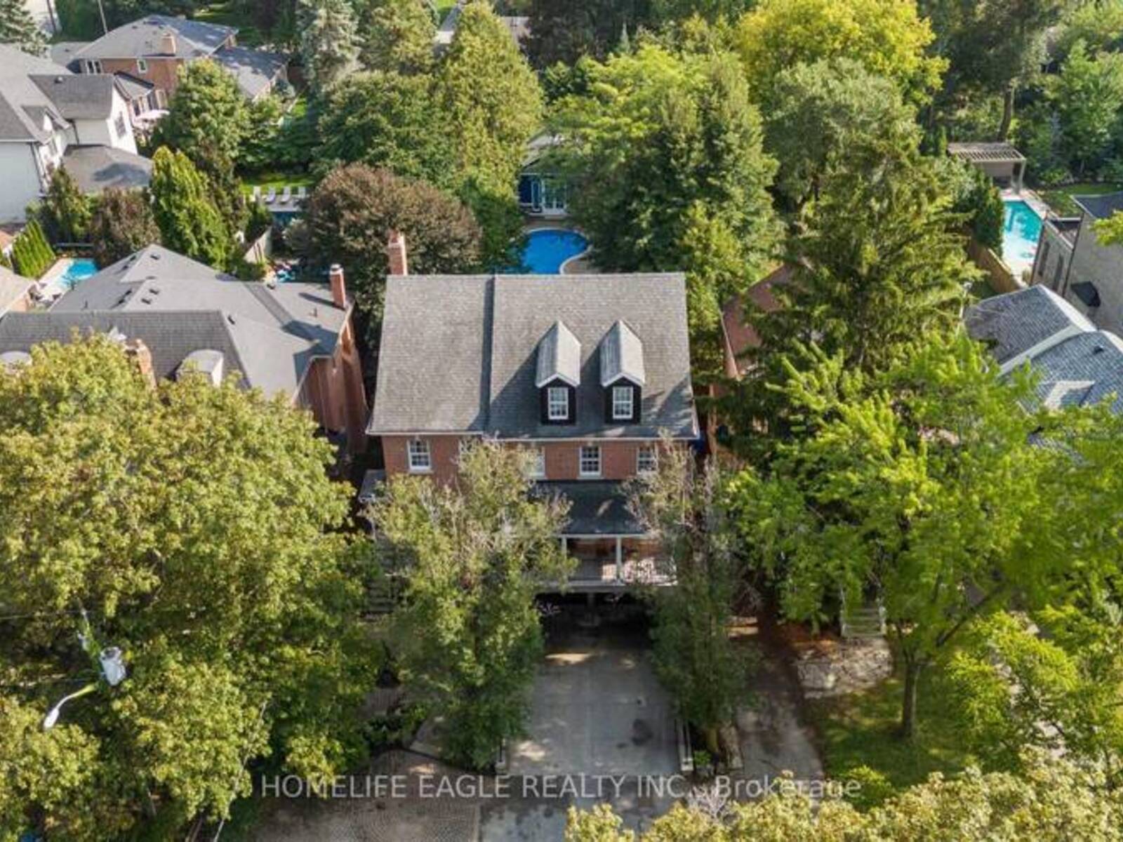 93 HILLVIEW ROAD, Aurora, Ontario L4G 2M6