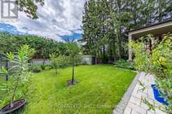 109 OXFORD STREET | Richmond Hill Ontario | Slide Image Six