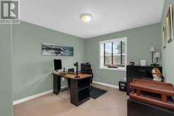 5 SANDRINGHAM DRIVE | Barrie Ontario | Slide Image Thirteen