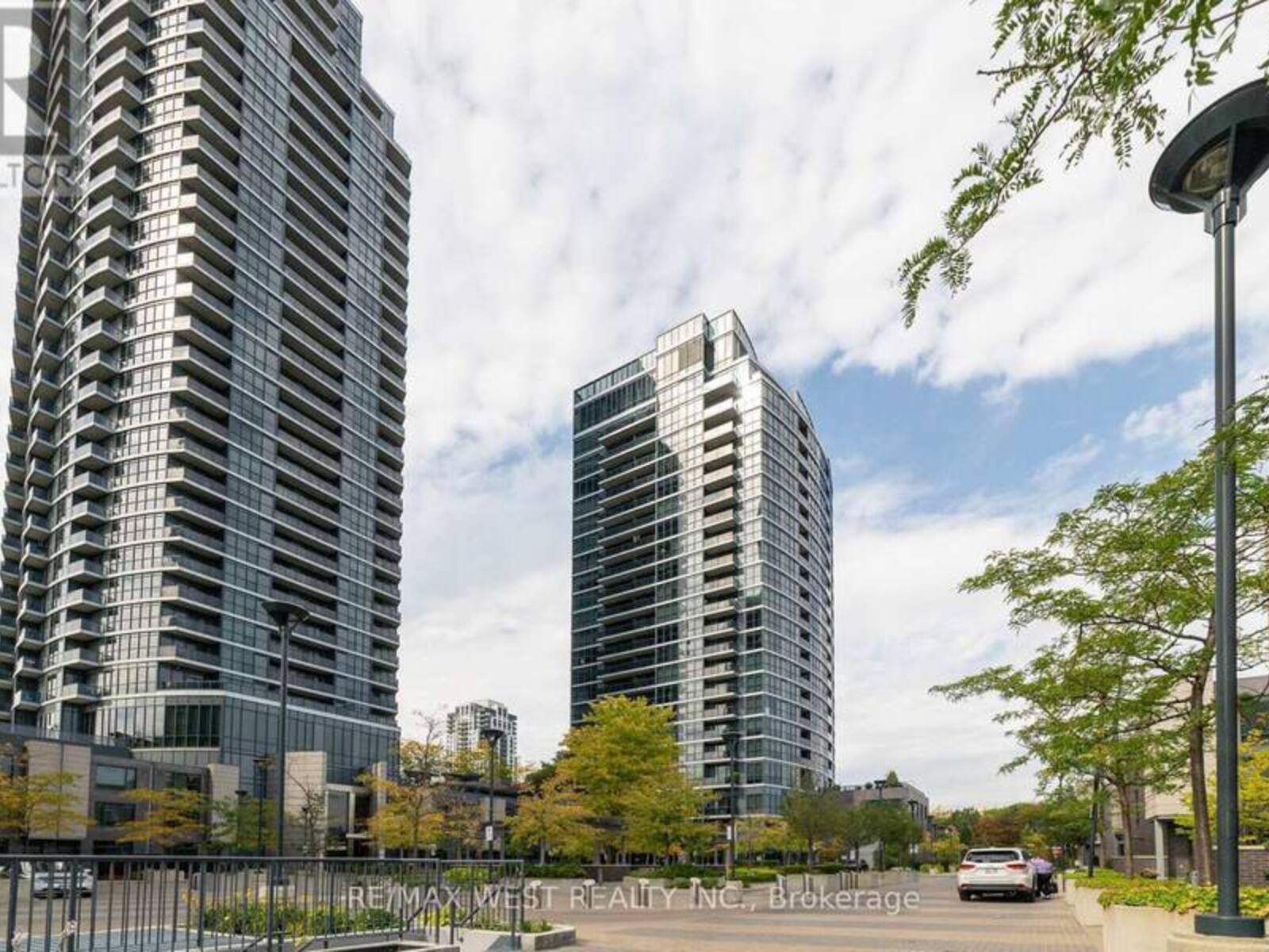 2108 - 1 VALHALLA INN ROAD, Toronto, Ontario M9B 1S9