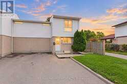 16 GLENEADEN COURT | Brampton Ontario | Slide Image Five