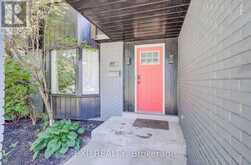 80 GLEN LAKE CRESCENT | Kitchener Ontario | Slide Image Three