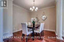 404 SOUTH CARRIAGE WAY | London Ontario | Slide Image Twelve