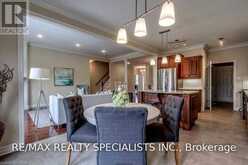 404 SOUTH CARRIAGE WAY | London Ontario | Slide Image Eighteen