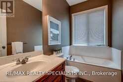 404 SOUTH CARRIAGE WAY | London Ontario | Slide Image Twenty-one