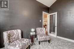 404 SOUTH CARRIAGE WAY | London Ontario | Slide Image Three