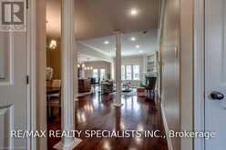 404 SOUTH CARRIAGE WAY | London Ontario | Slide Image Six