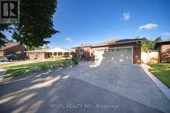 15 FOX RUN | Brantford Ontario | Slide Image Three