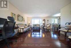 15 FOX RUN | Brantford Ontario | Slide Image Eight