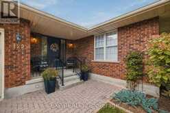122 WATER STREET | Woolwich Ontario | Slide Image Thirty-six