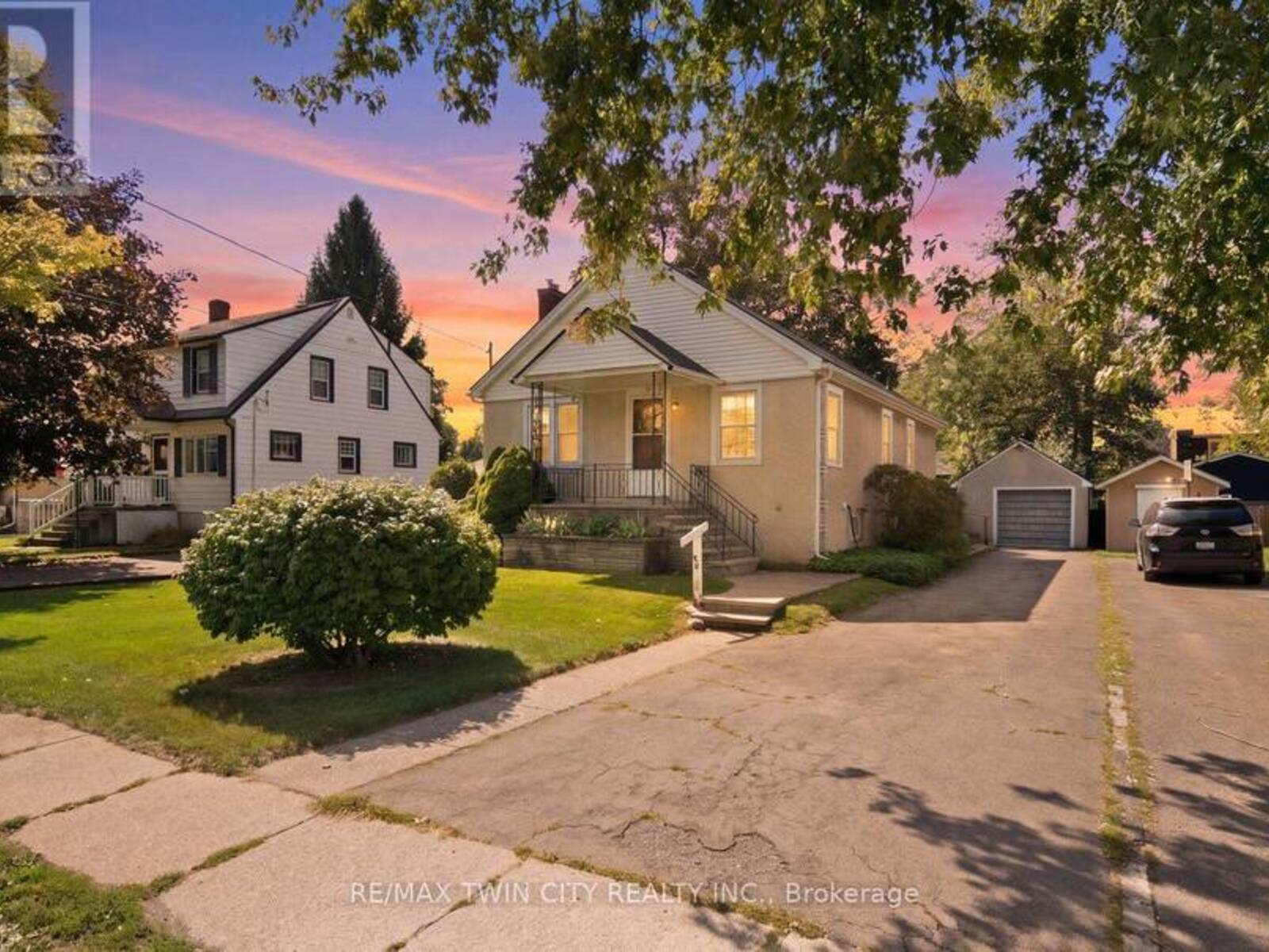 86 FOREST AVENUE, Port Colborne, Ontario L3K 5E4