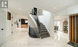 60 MAPLE WAY | East Gwillimbury Ontario | Slide Image Three