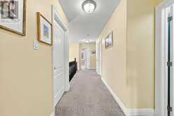 43 BOOTH LANE | Barrie Ontario | Slide Image Thirteen
