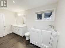 204 MARY STREET | Oakville Ontario | Slide Image Thirty