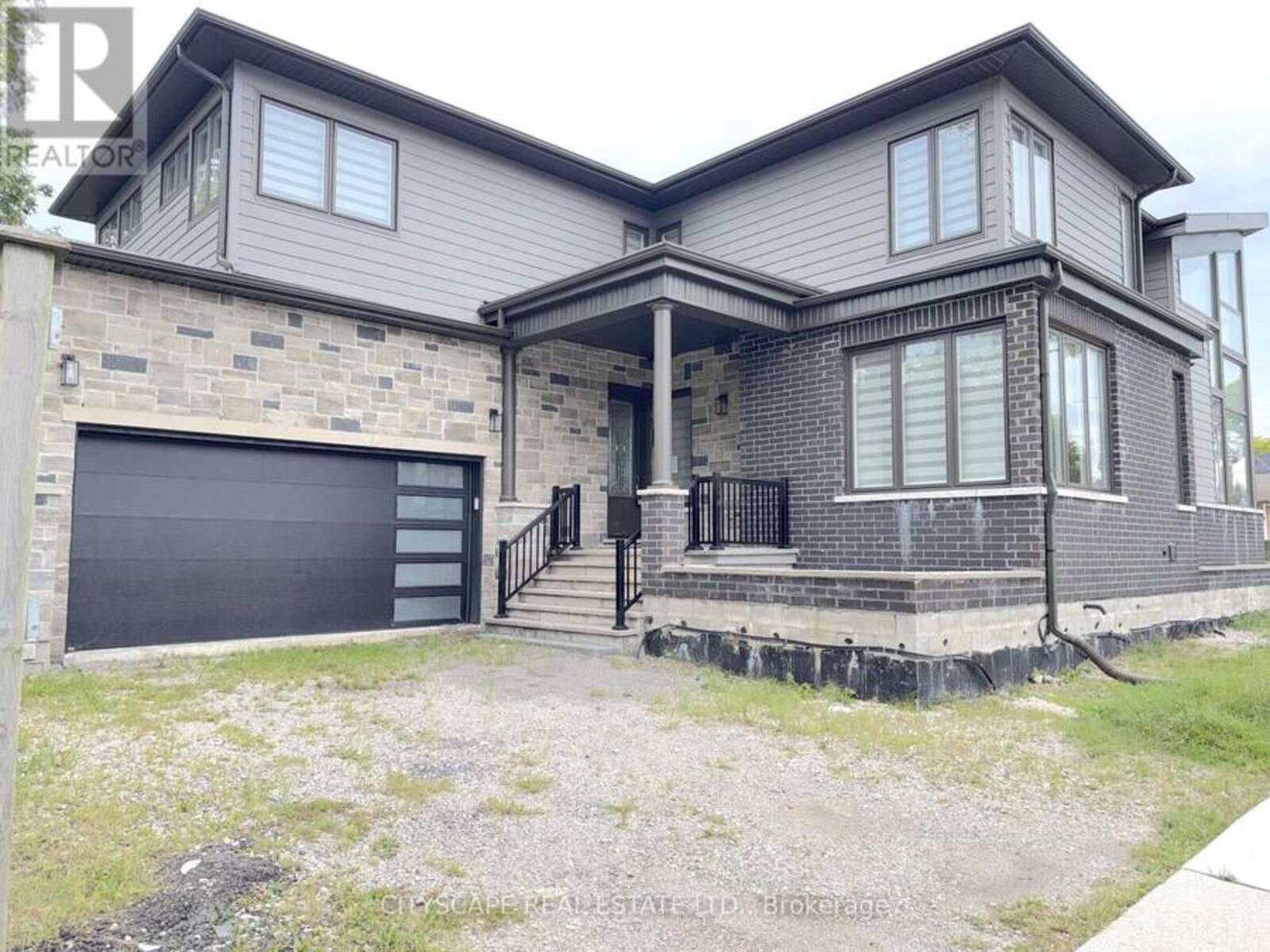 204 MARY STREET, Oakville, Ontario L6K 1S4