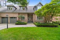 39 ROCKINGHAM DRIVE | Toronto Ontario | Slide Image Three