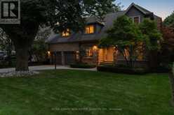 39 ROCKINGHAM DRIVE | Toronto Ontario | Slide Image Four
