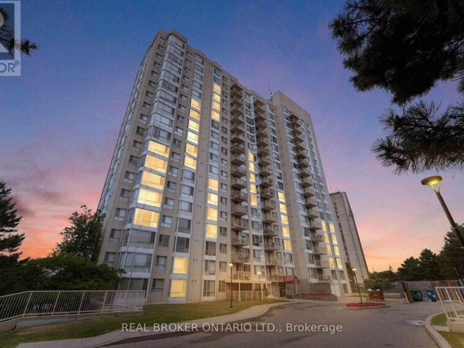 1809 - 3077 WESTON ROAD, Toronto, Ontario M9M 3A1