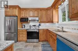 5 BROOKS CIRCLE | Smithville Ontario | Slide Image Twelve
