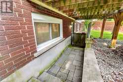 5 BROOKS CIRCLE | Smithville Ontario | Slide Image Forty-five
