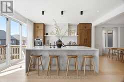 70 BALSDON HOLLOW | East Gwillimbury Ontario | Slide Image Nine