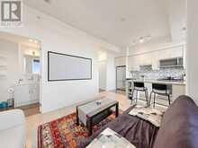 815 - 9205 YONGE STREET | Richmond Hill Ontario | Slide Image Eight