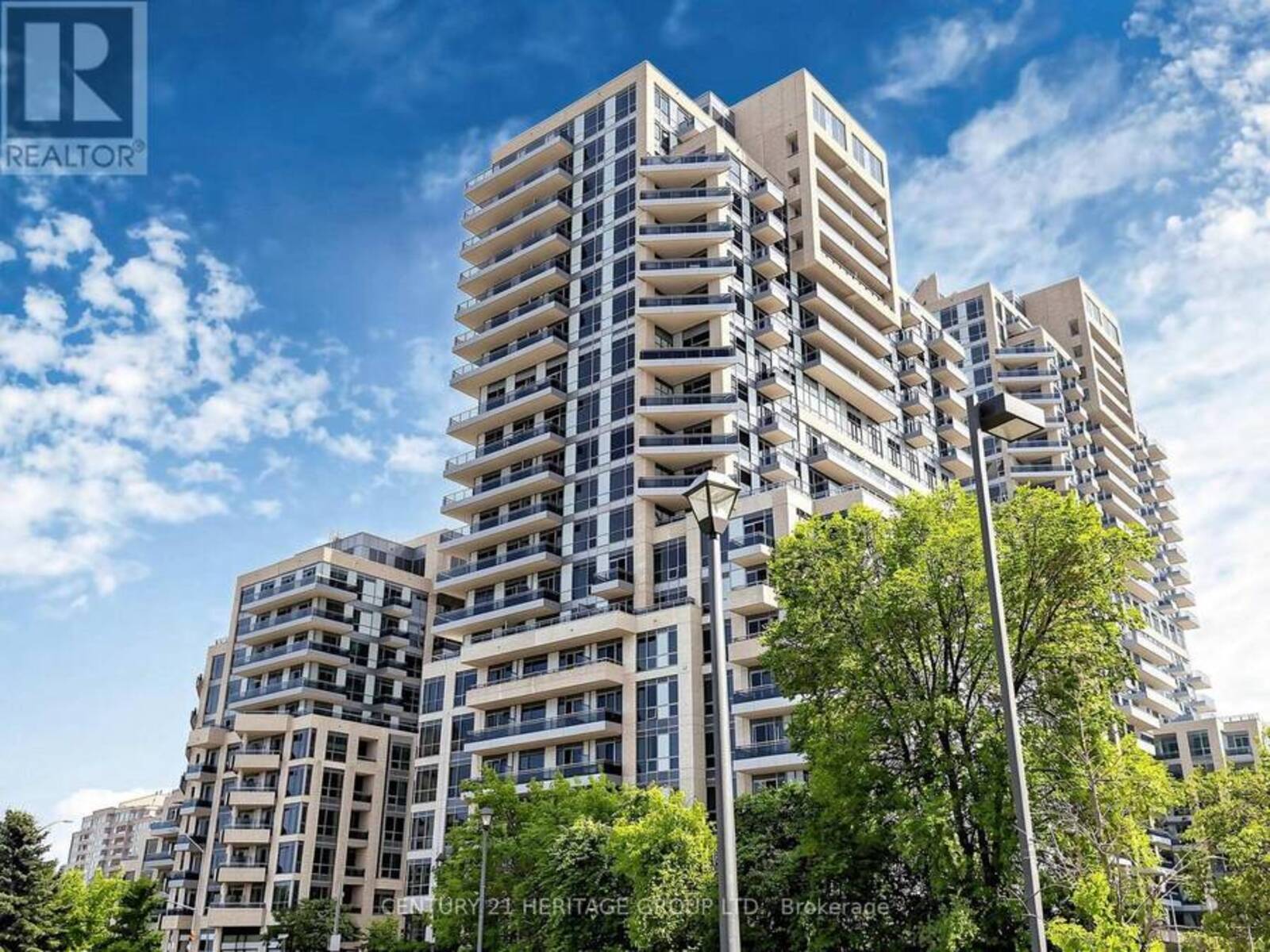 815 - 9205 YONGE STREET, Richmond Hill, Ontario L4C 1V5