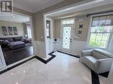 6 CRESCENT PARK LANE | Markham Ontario | Slide Image Ten