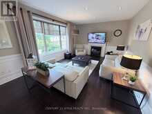 6 CRESCENT PARK LANE | Markham Ontario | Slide Image Thirteen