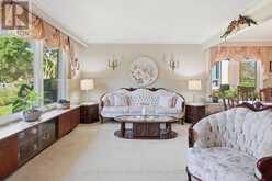 305 QUEEN MARY DRIVE | Oakville Ontario | Slide Image Eight
