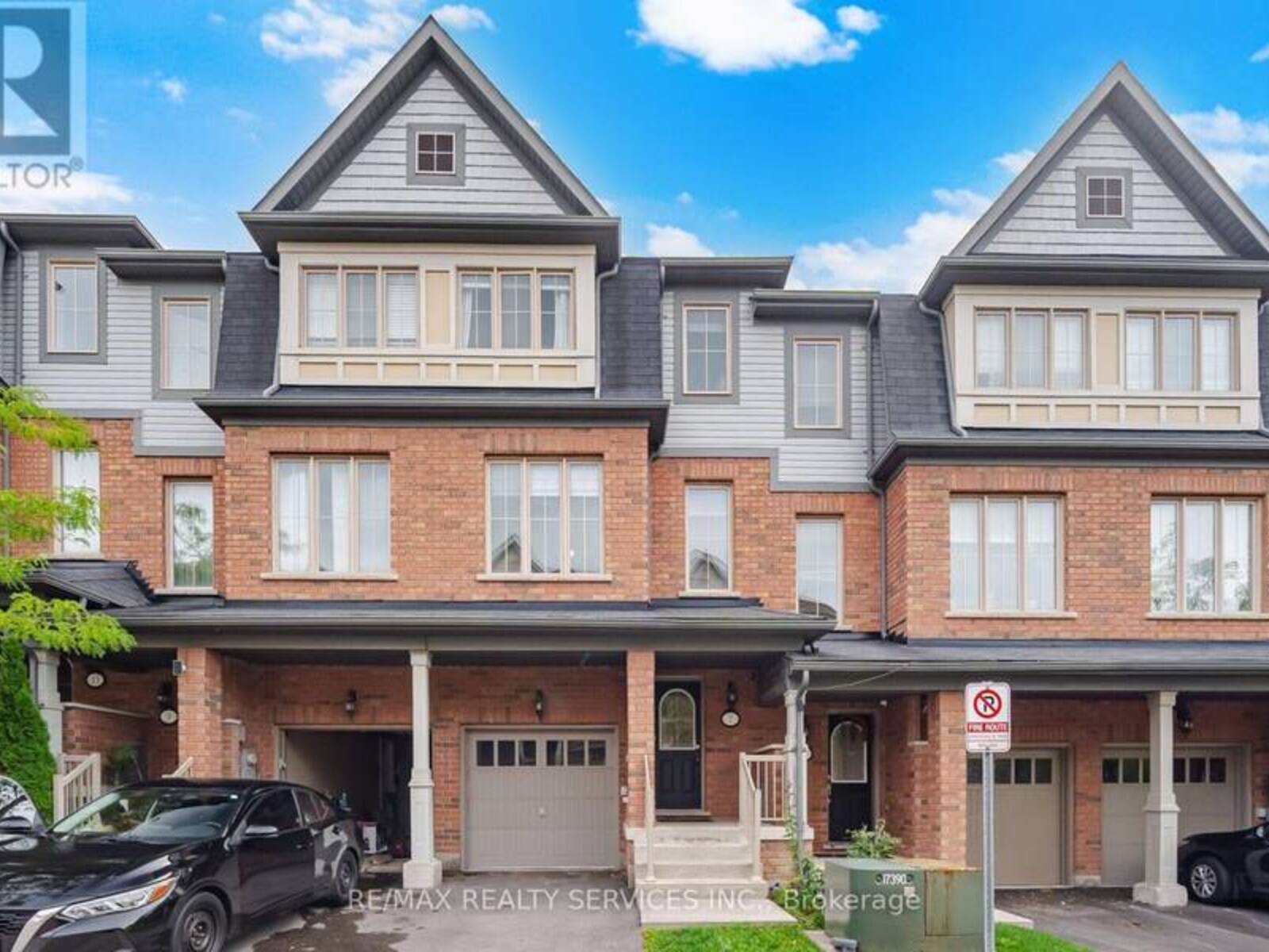 42 - 7 CEDAR LAKE CRESCENT, Brampton, Ontario L6Y 0P9