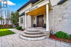408 SEABOURNE DRIVE | Oakville Ontario | Slide Image Three