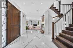 408 SEABOURNE DRIVE | Oakville Ontario | Slide Image Four