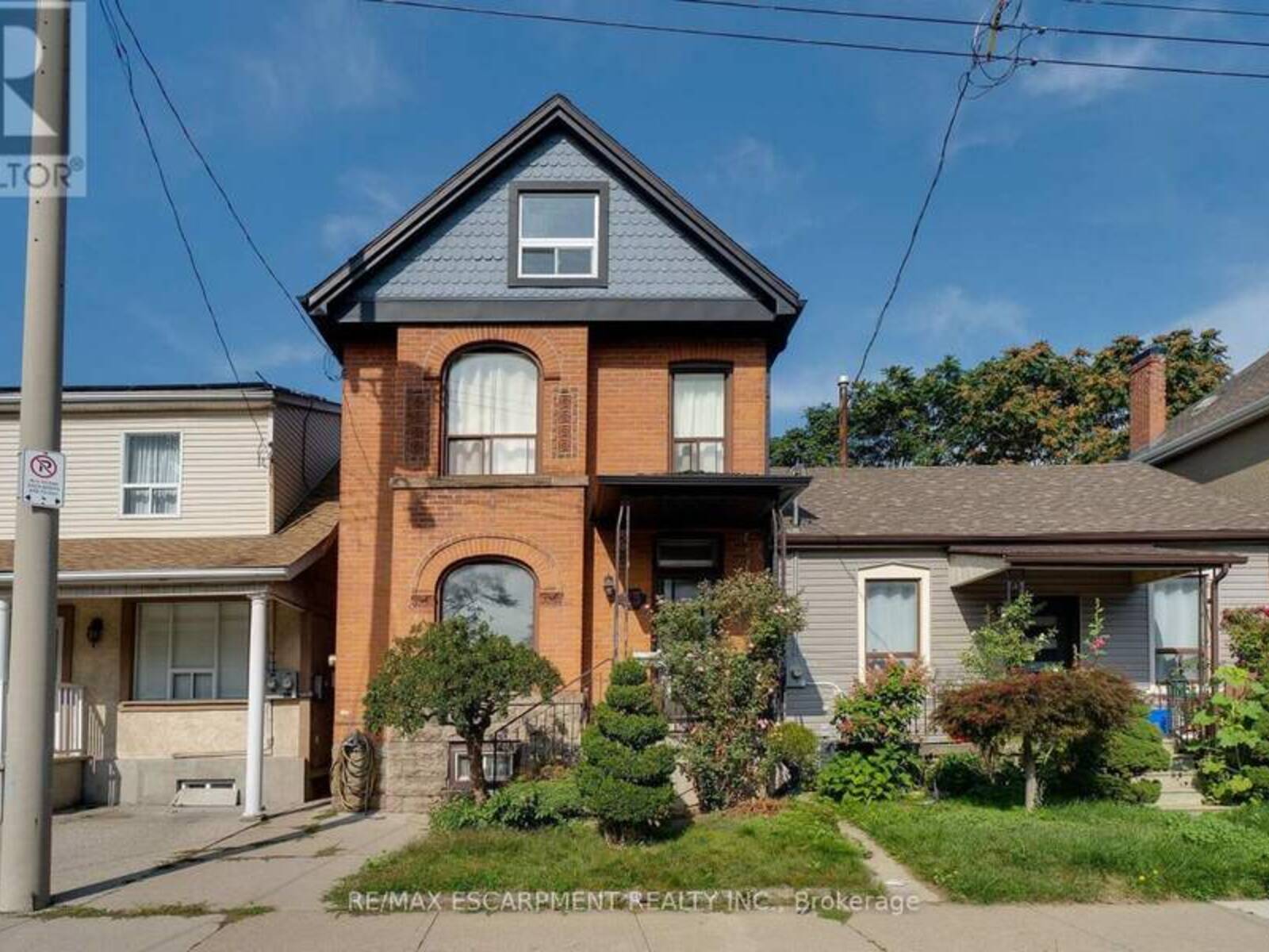 23 OAK AVENUE, Hamilton, Ontario L8L 5M7