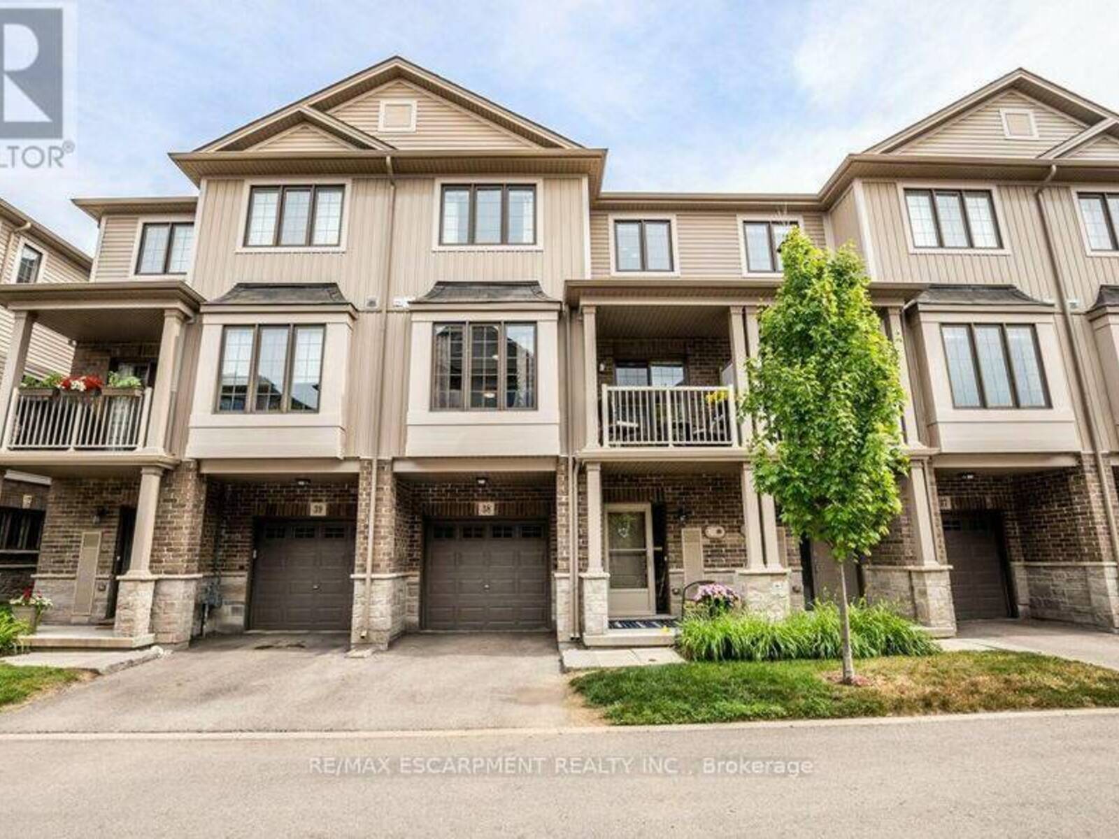 38 - 377 GLANCASTER ROAD, Ancaster, Ontario L9G 0G4