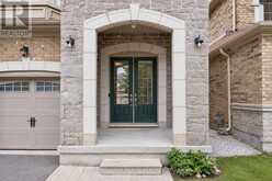 668 MCGREGOR FARM TRAIL | Newmarket Ontario | Slide Image Two