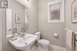 668 MCGREGOR FARM TRAIL | Newmarket Ontario | Slide Image Eight