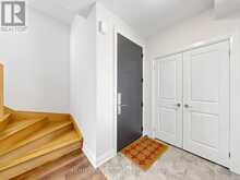12 HOSTEL LANE N | Richmond Hill Ontario | Slide Image Four
