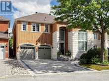 40 GEMINI CRESCENT | Richmond Hill Ontario | Slide Image Fifty