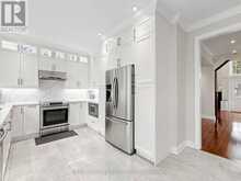 40 GEMINI CRESCENT | Richmond Hill Ontario | Slide Image Thirteen