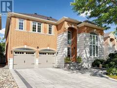 40 GEMINI CRESCENT Richmond Hill Ontario, L4S 2K6