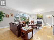 7 DEER RUN COURT | Richmond Hill Ontario | Slide Image Fifteen