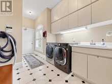 7 DEER RUN COURT | Richmond Hill Ontario | Slide Image Nineteen