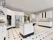 7 DEER RUN COURT | Richmond Hill Ontario | Slide Image Nine