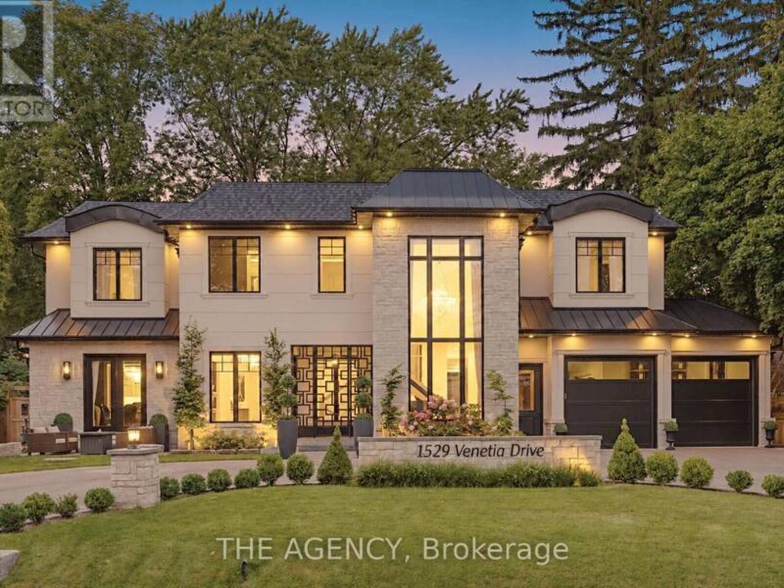 1529 VENETIA DRIVE, Oakville, Ontario L6L 1K8
