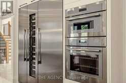 1529 VENETIA DRIVE | Oakville Ontario | Slide Image Thirteen