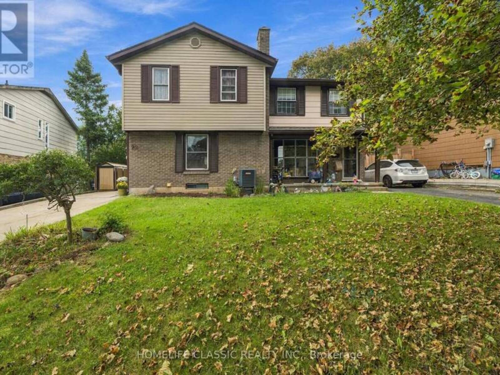 22 FROBISHER COURT, Cambridge, Ontario N1R 6Z5