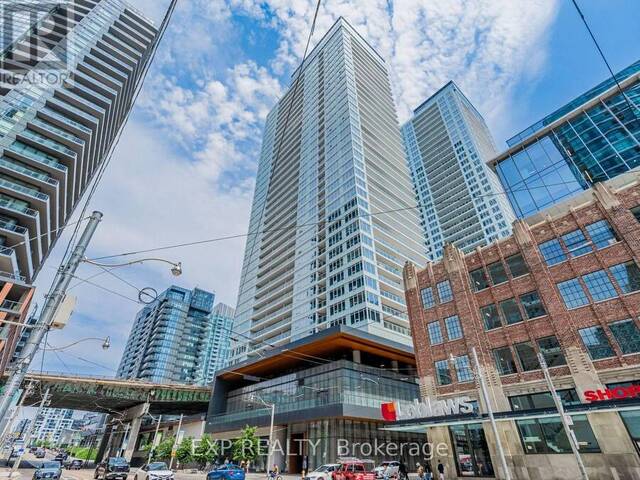 611 - 19 BATHURST STREET Toronto Ontario, M5V 0N2 - 3 Bedrooms Condo For Sale