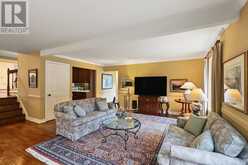 69 FAIRWAY DRIVE | Aurora Ontario | Slide Image Thirteen