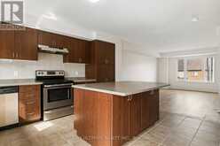 26 WALTER DOVE COURT | Aurora Ontario | Slide Image Nine